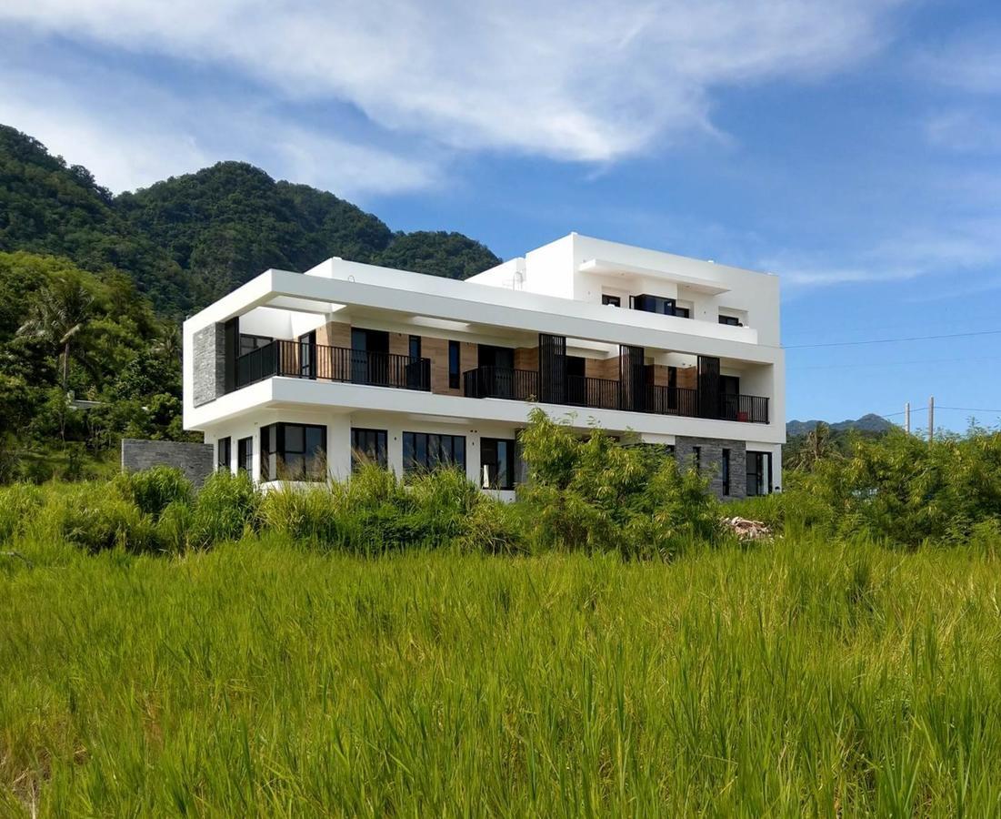 Moonlit Seaview Homestay Donghe Bagian luar foto