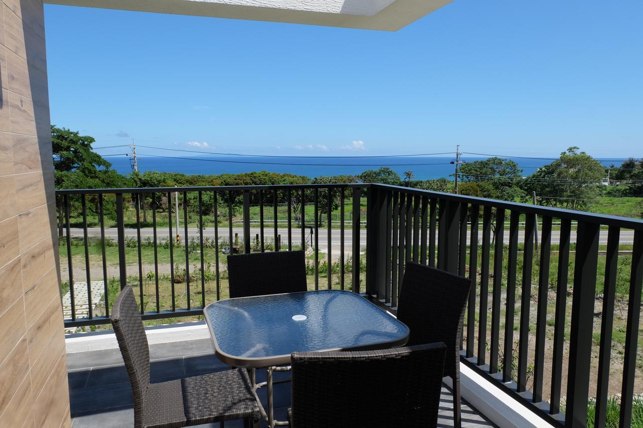 Moonlit Seaview Homestay Donghe Bagian luar foto