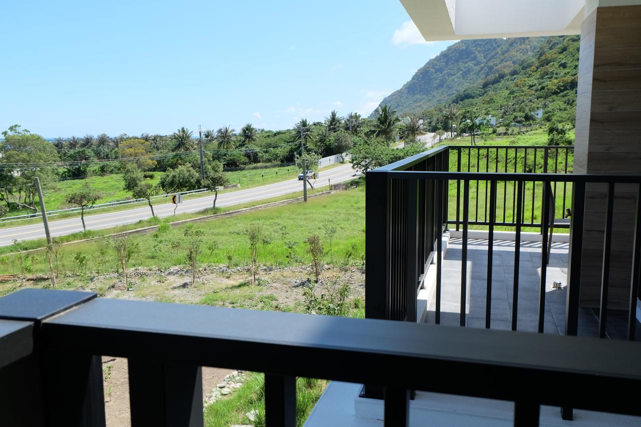 Moonlit Seaview Homestay Donghe Bagian luar foto